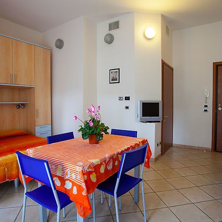 Residence Leonardo Lido di Spina Exteriér fotografie